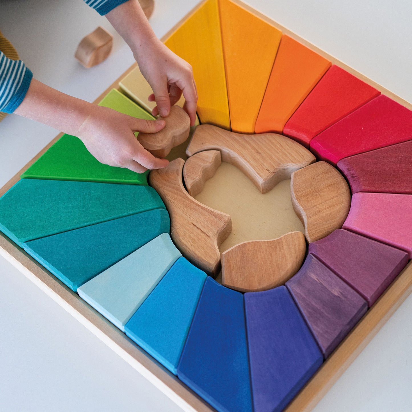 Grimm's wooden building set- Rainbow lion