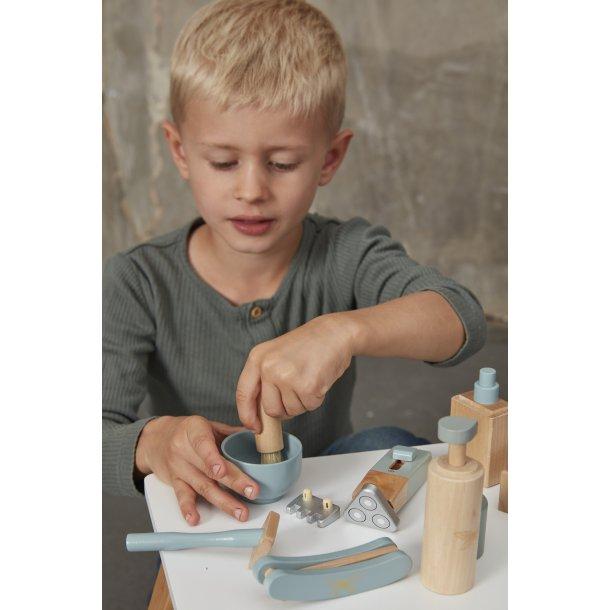 Wooden barber set (8 pieces)