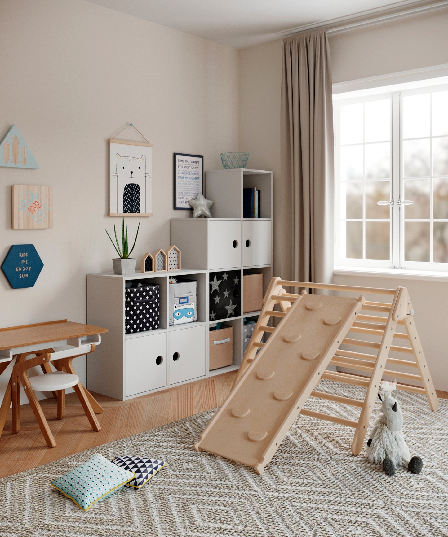 Large climbing foldable triangle with duo board- Natural