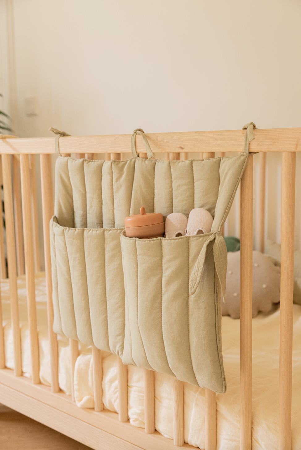 Crib pocket hanger storage- Olive