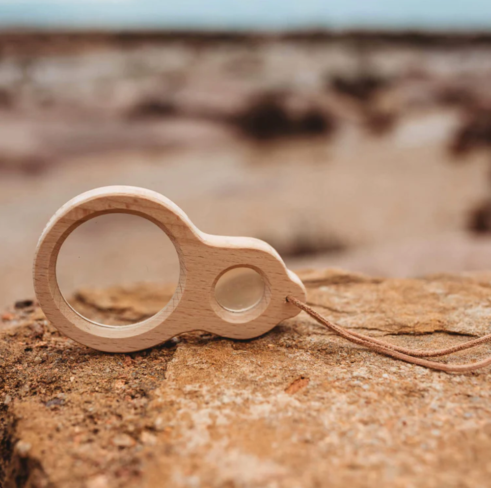 Wooden dual magnifying glass