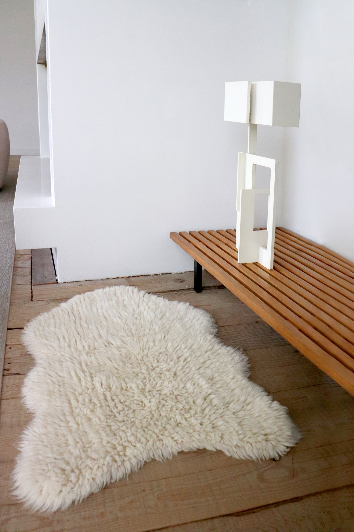 Woolly sheep rug- White