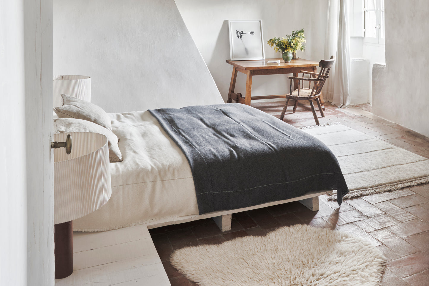 Woolly sheep rug- White