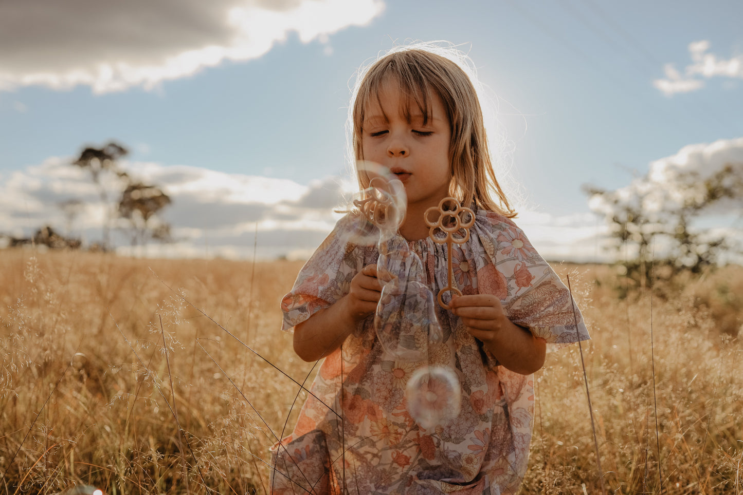 Flower biodegradable eco bubble wand