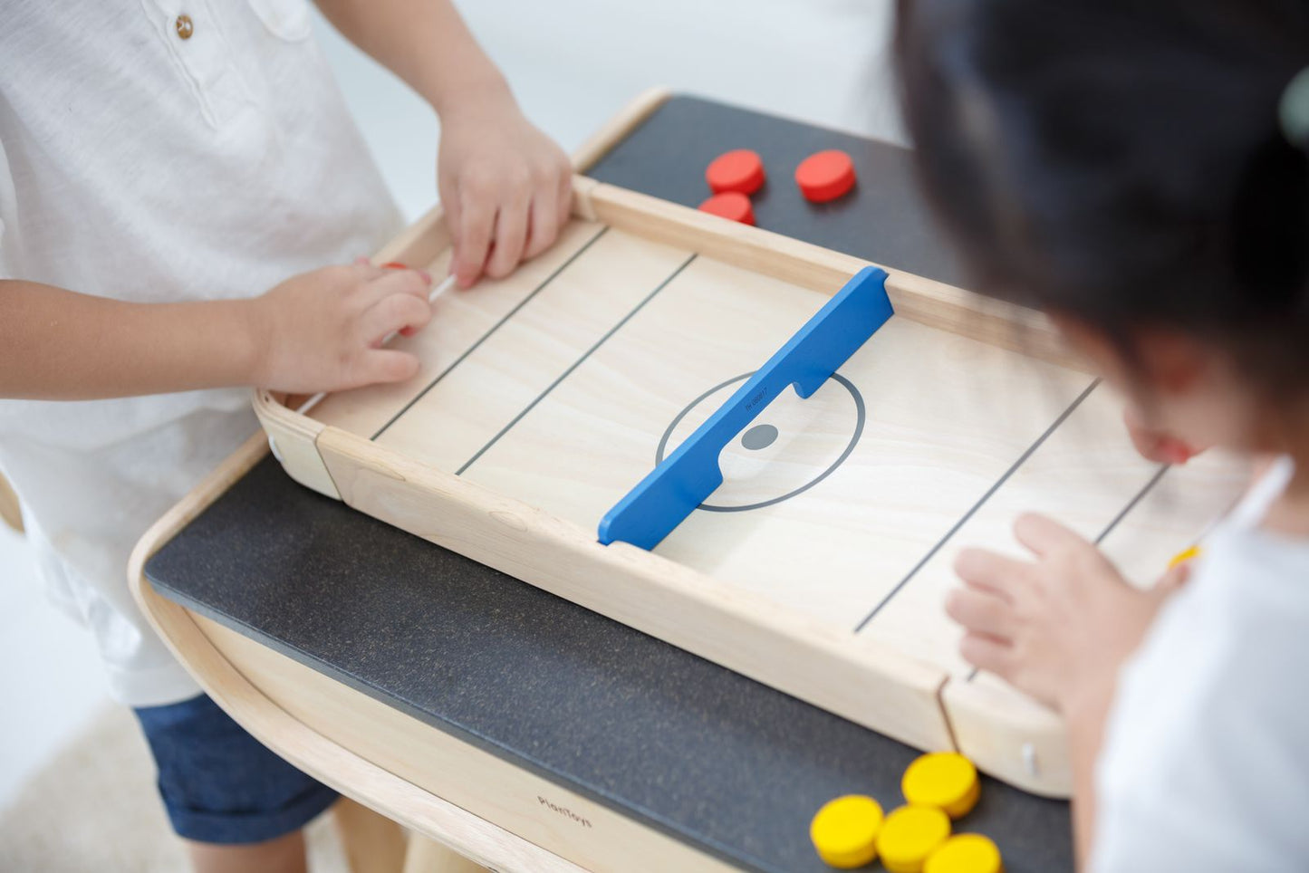 Wooden 2 in 1 shuffleboard game