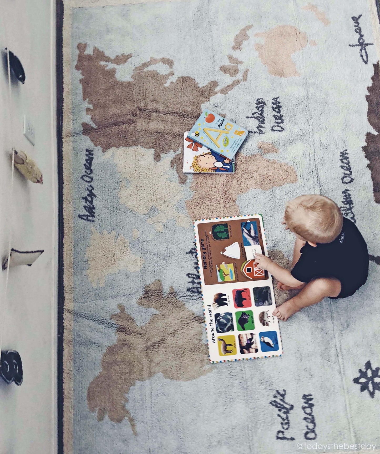 Vintage map washable rug