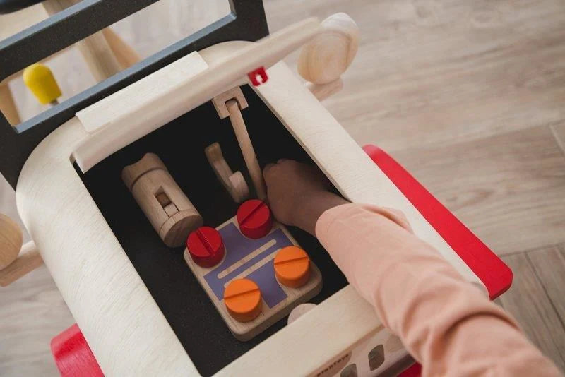 Wooden car motor mechanic set