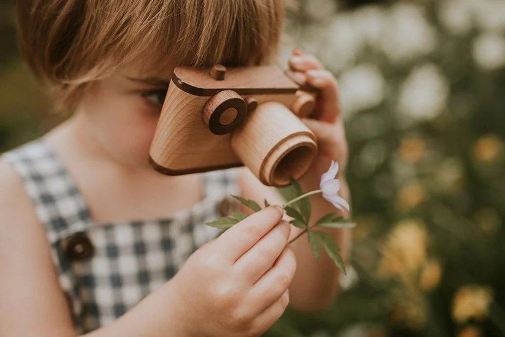 35MM Vintage Style Wooden Toy Kaleidoscope Camera - Beech