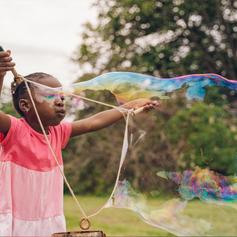 Giant bubbles wand travel kit