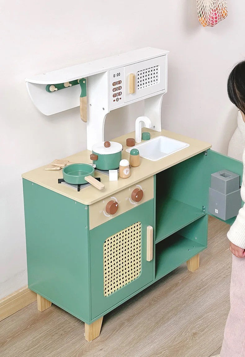 Vintage style play kitchen - Green