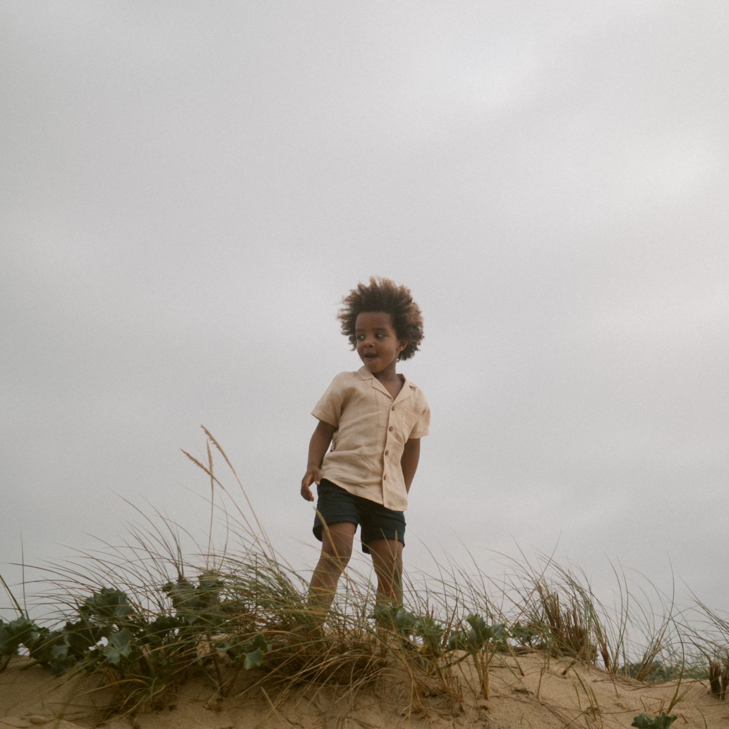 Birch unisex beige linen shirt-Sand