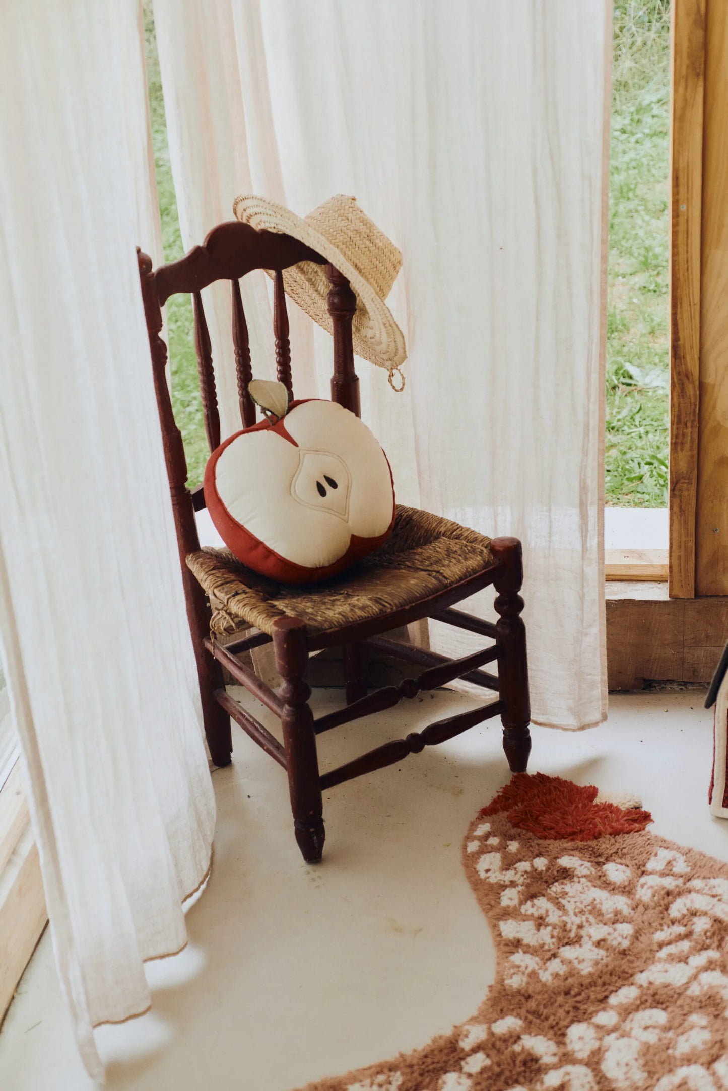 Cushion apple