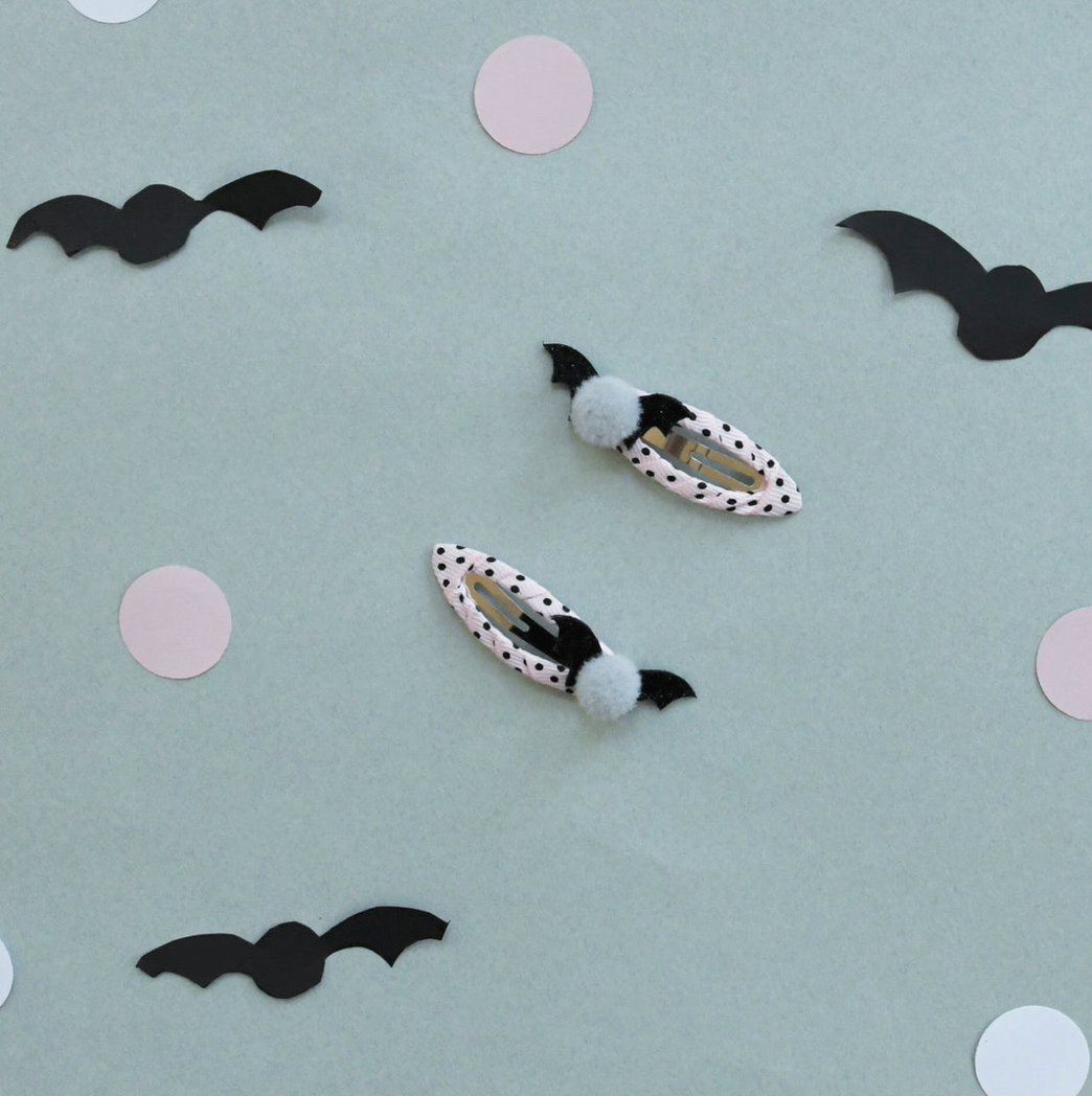 Halloween pom pom bat hairclips