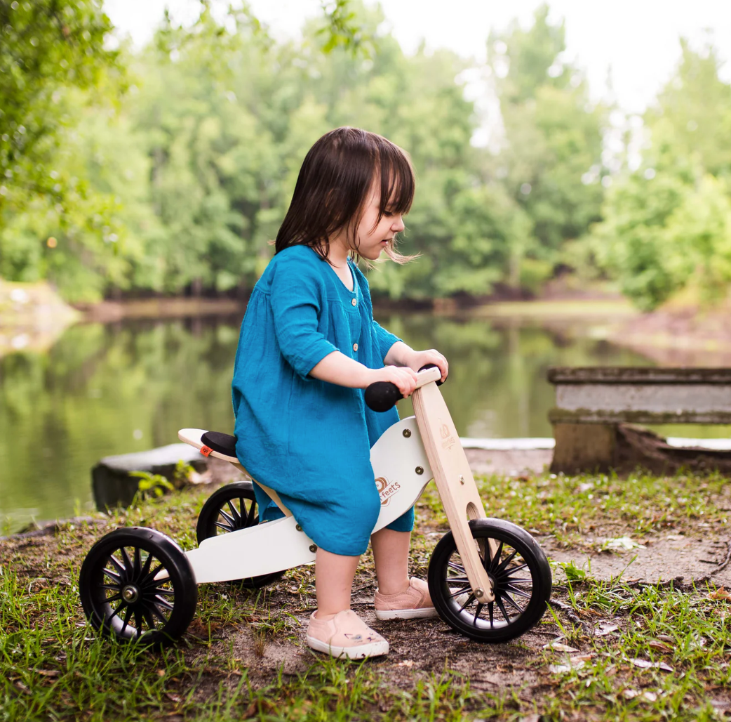 2-in-1 Tiny Tot Plus tricycle & balance bike - White