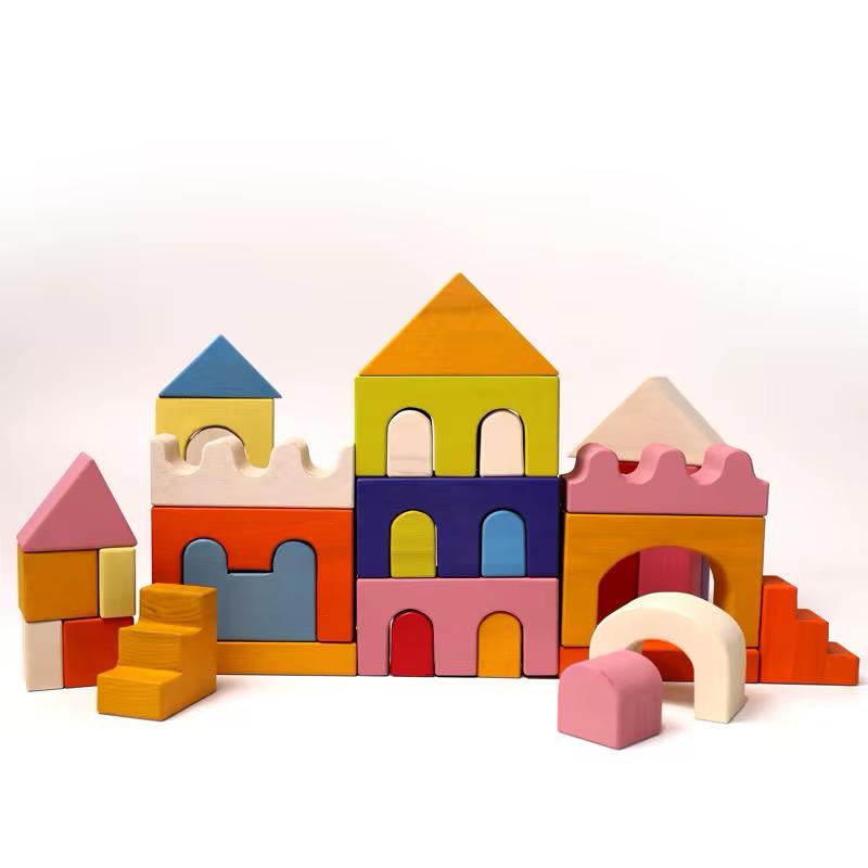 Wooden basic building blocks set