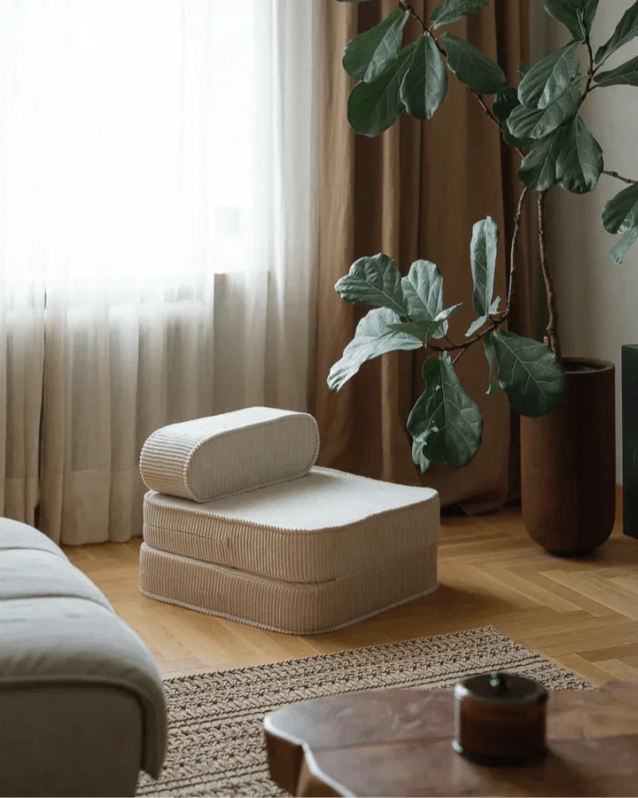Wigiwama corduroy flip chair- Marshmallow (Pre-order)