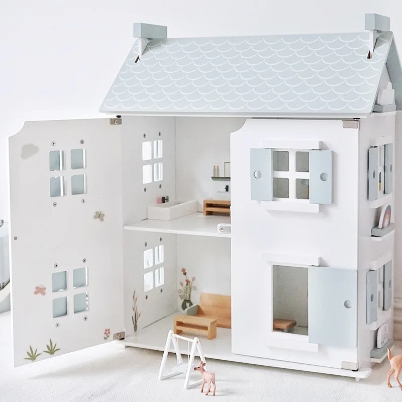 Wooden doll house- White