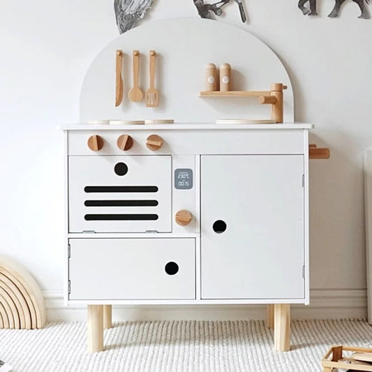 Vintage style play kitchen - White