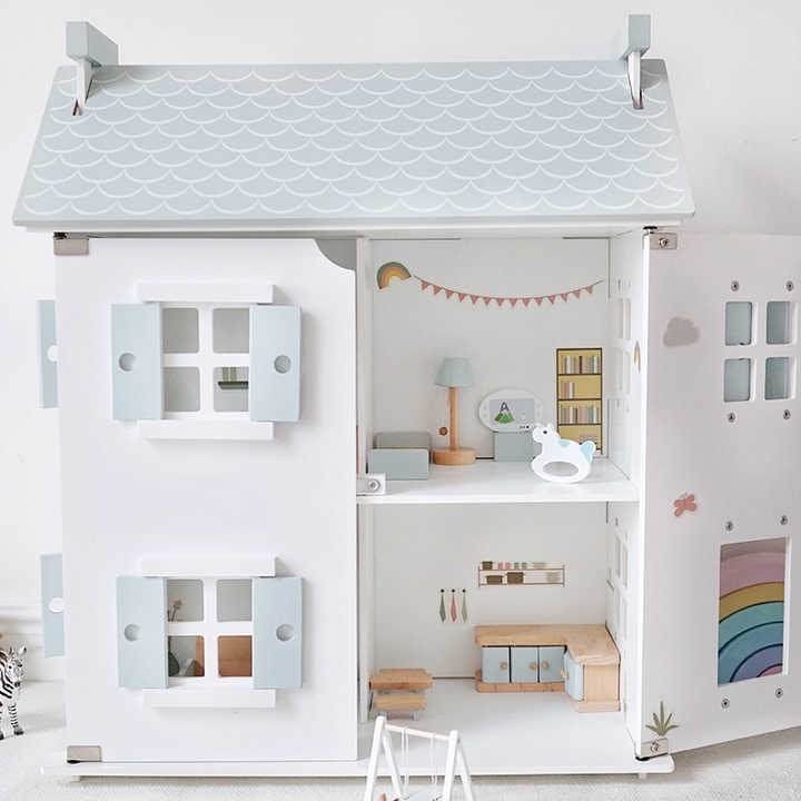 Wooden doll house- White