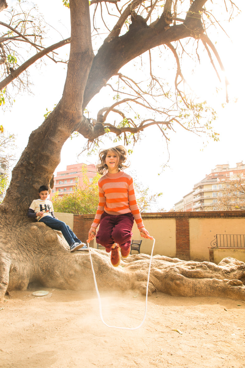 Wooden jumping skipping rope - Coral