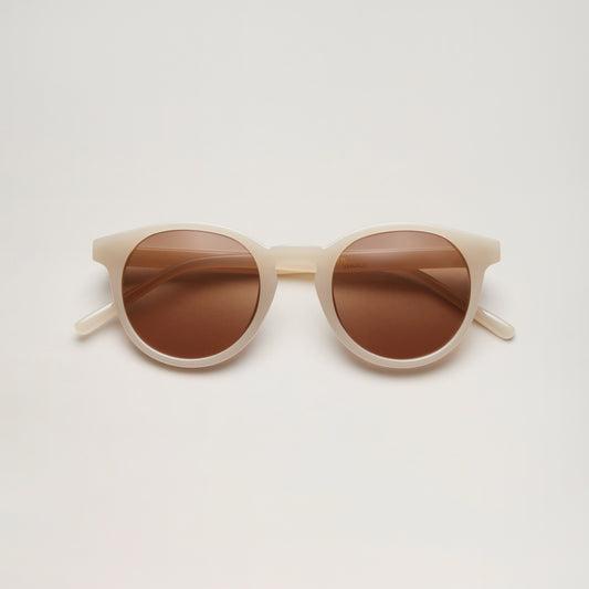 Recycled plastic retro style classic sunglasses for kids- Beige