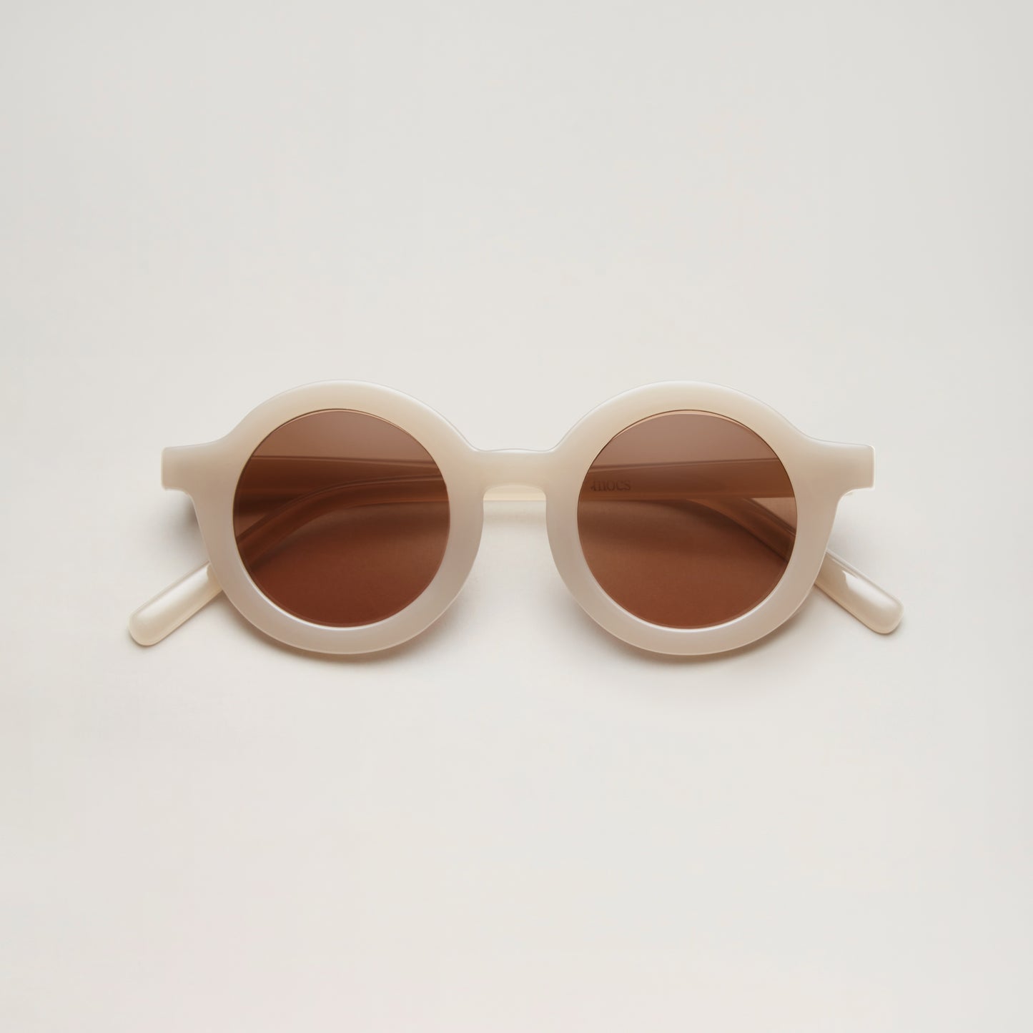 Recycled plastic round sunglasses for kids- Beige