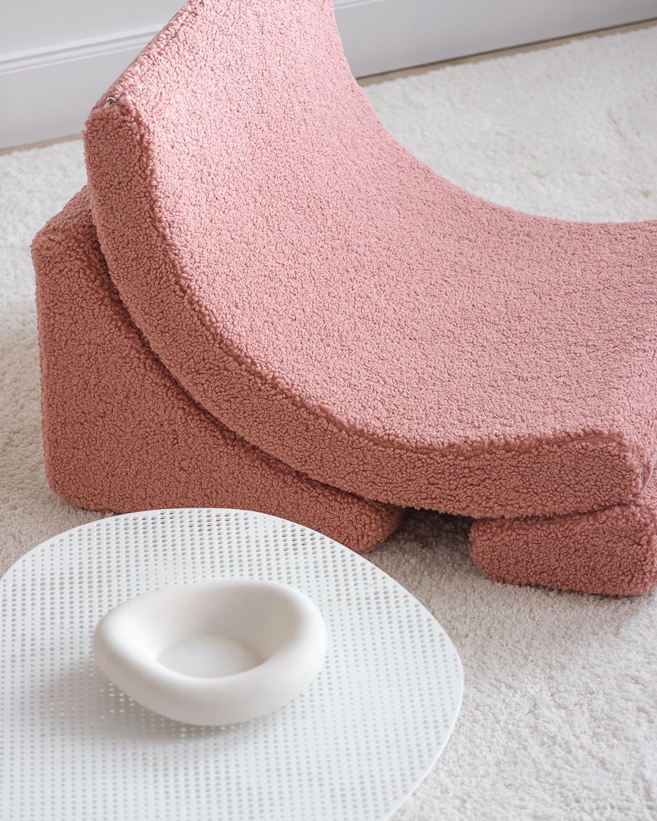 Wigiwama moon chair- Guava (Pre-order)