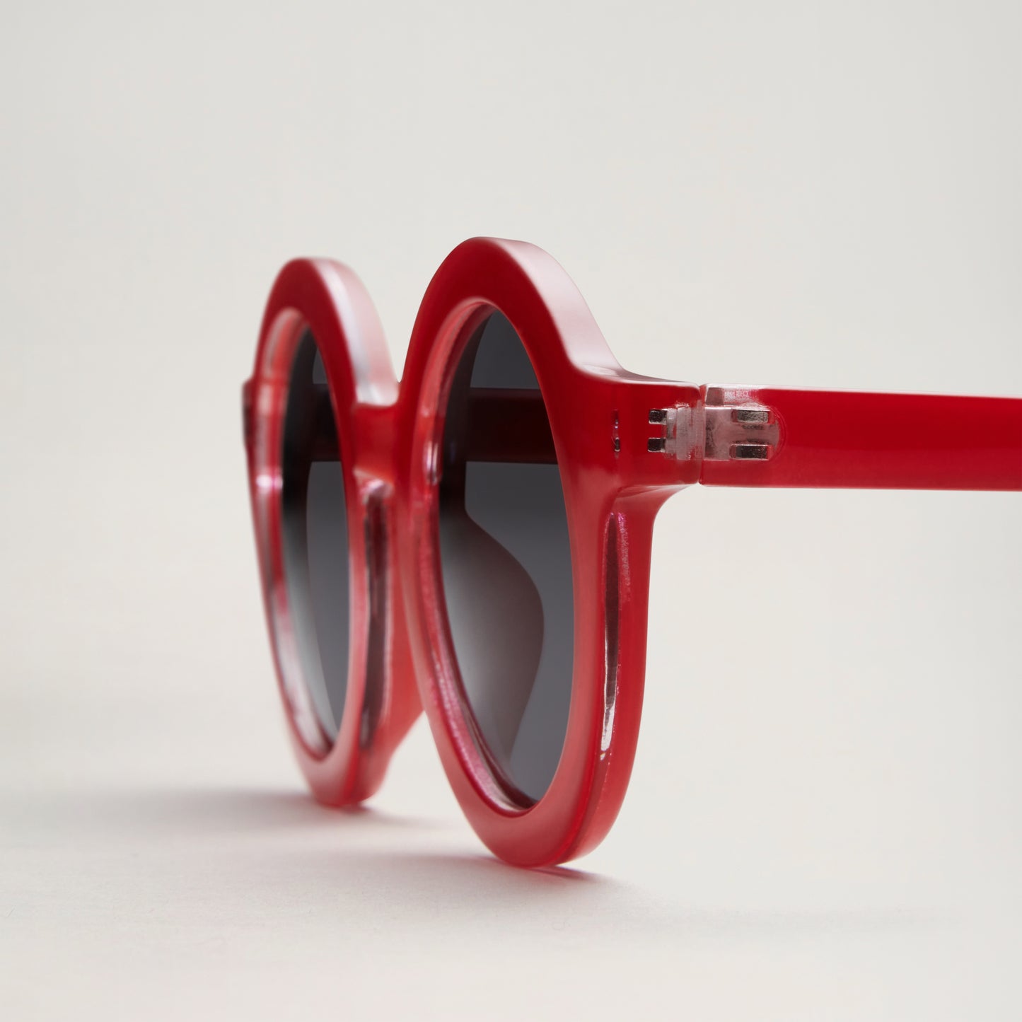 Recycled plastic round sunglasses for kids-Red