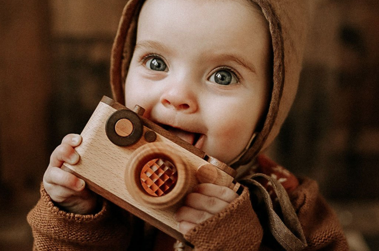 35MM vintage style wooden toy camera