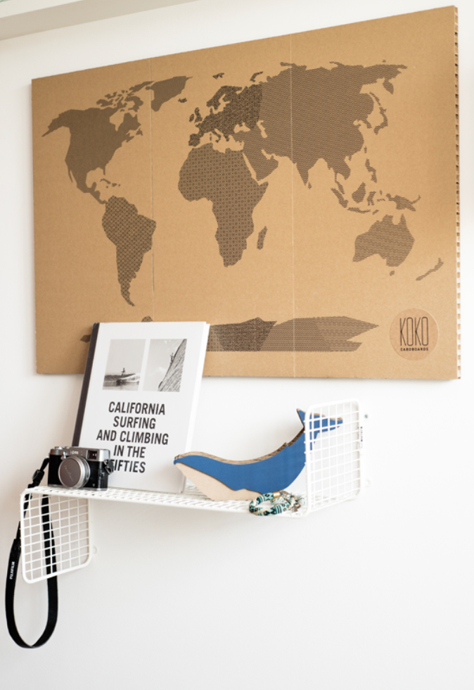 Map of the world cardboard activity box