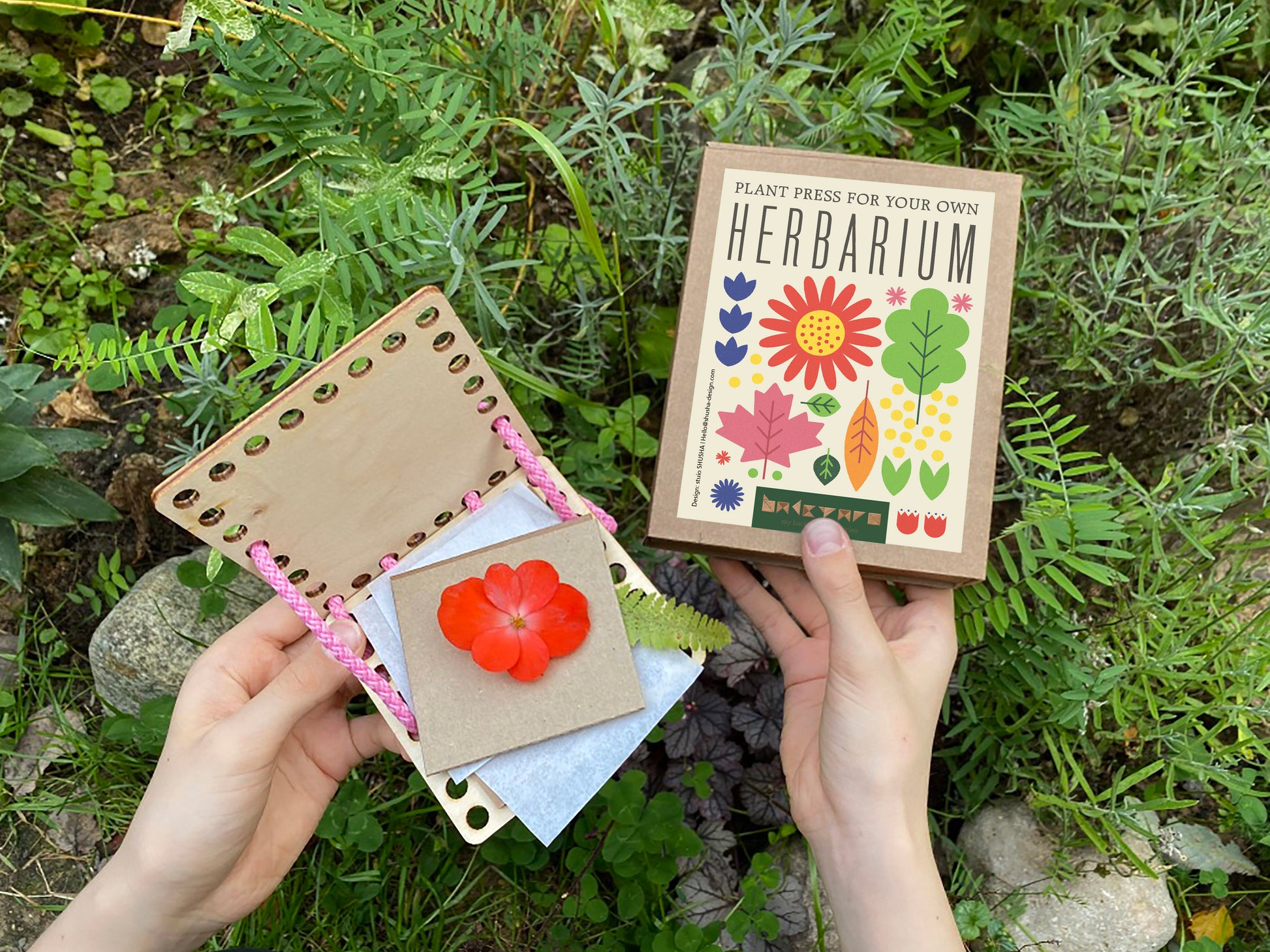 Wooden flower press herbarium gift box