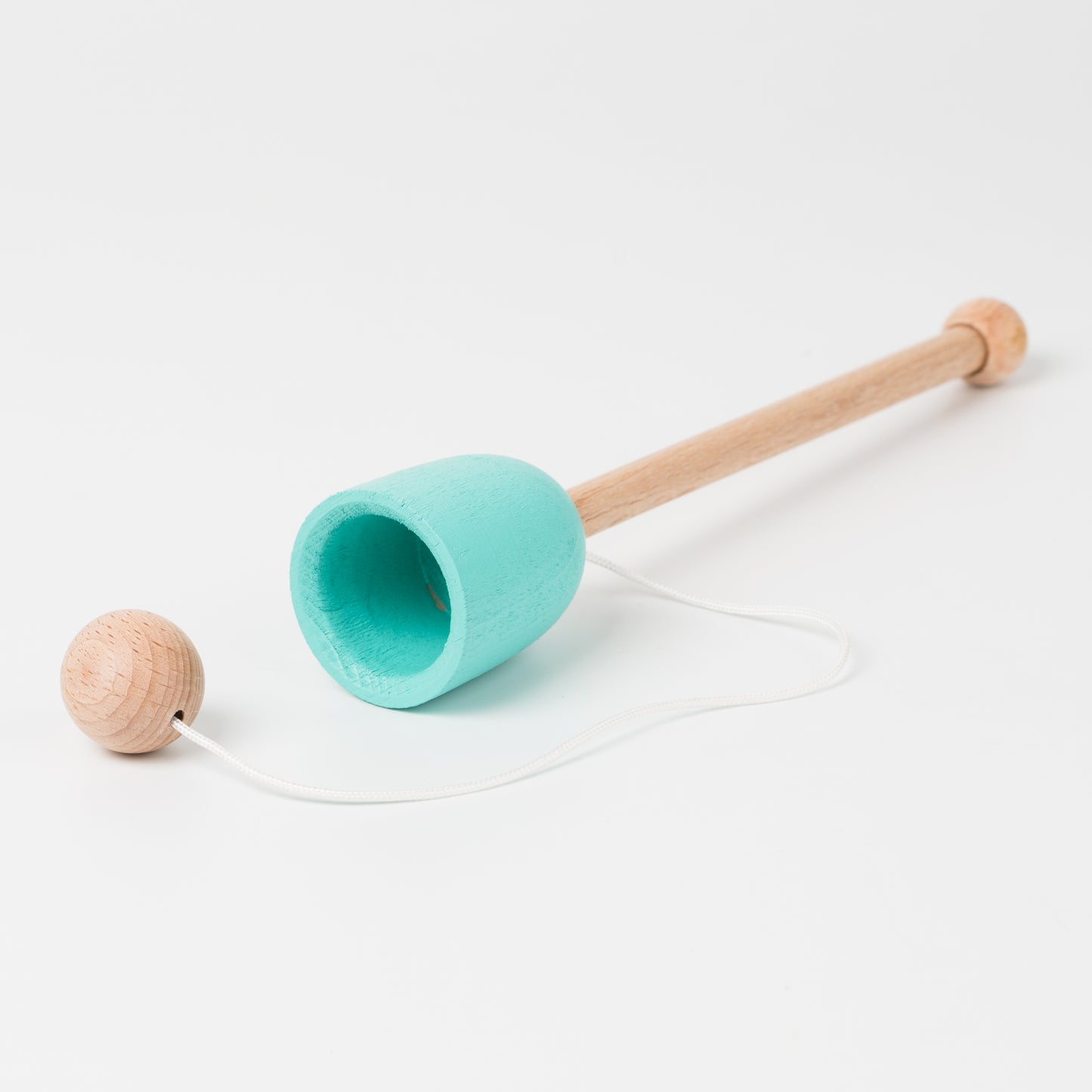 Wooden cup and ball - Mint